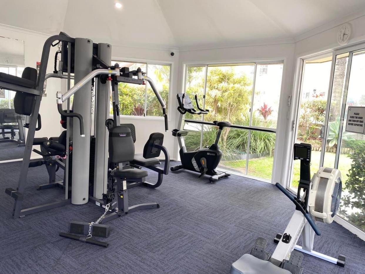 Hi Surf Beachfront Resort Apartments Gold Coast Exterior foto
