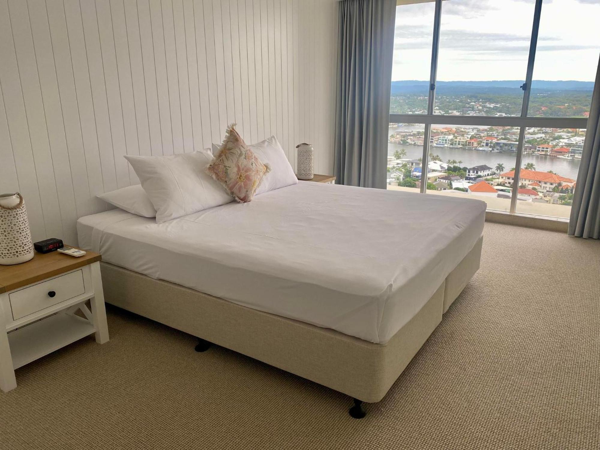 Hi Surf Beachfront Resort Apartments Gold Coast Exterior foto